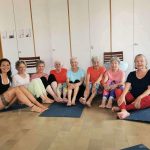 Grouppicture of Seniors with Stefanie Grace (Nini) at the studio